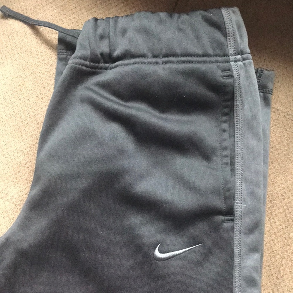 Nike therms fit